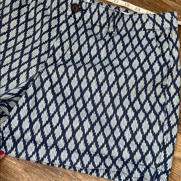 Gap woman’s shorts Stylish Blue and White size 10 - Picture 4 of 10